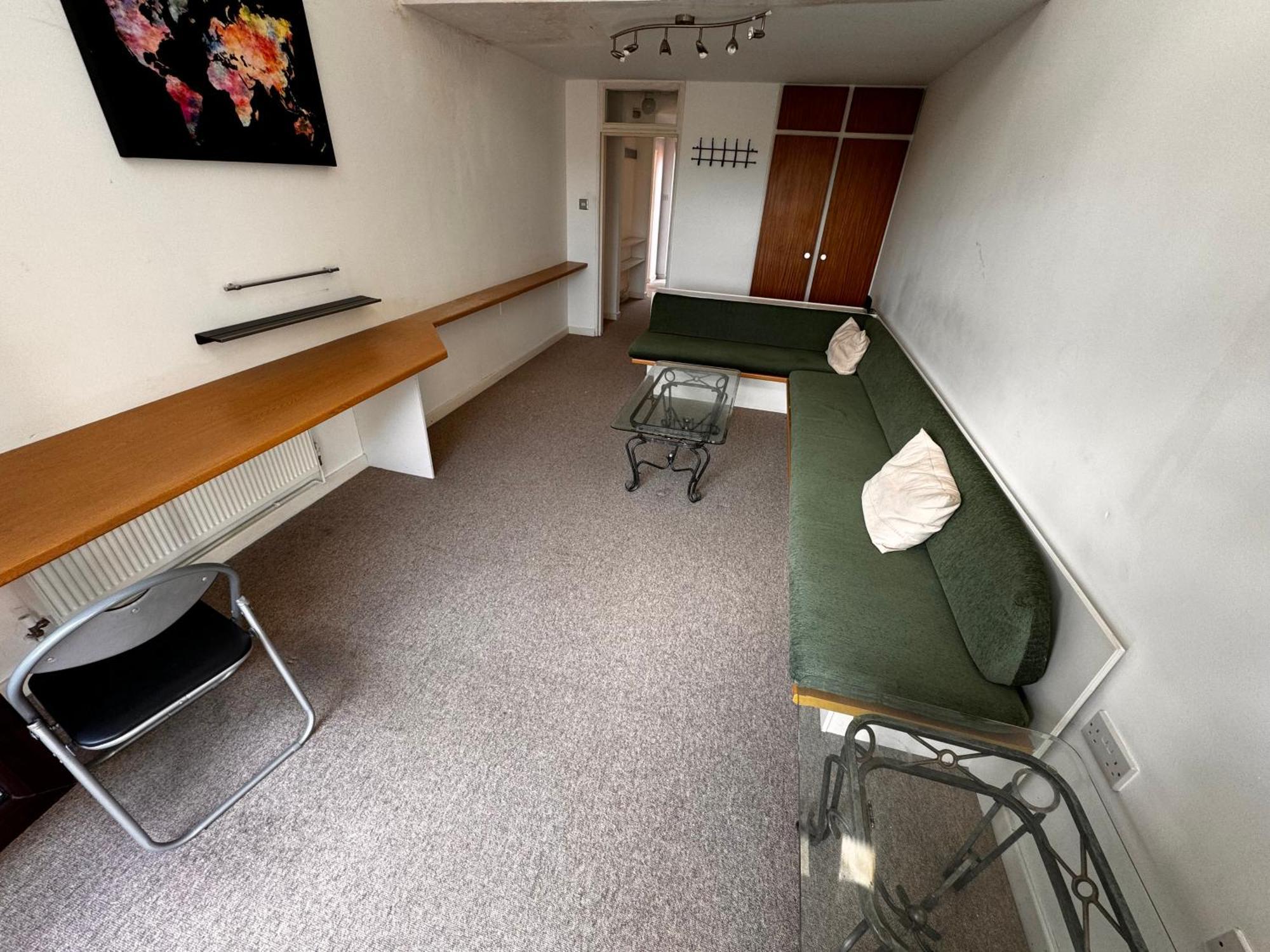 Two-Bedroom Flat Close To Uni & Shopping Center With Free Parking Coventry Buitenkant foto